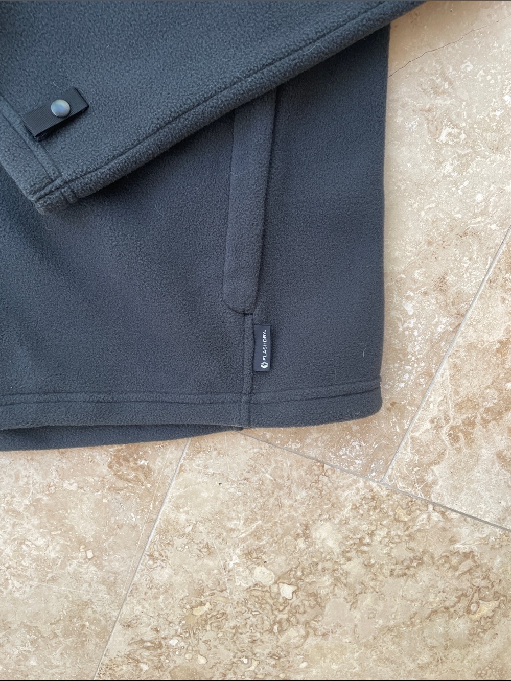 The North Face Men's Black Lightweight Fleece Jacket - Picture 7 of 8